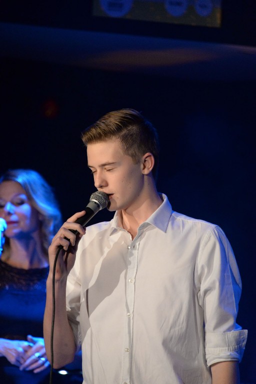 ../Images/Heel Noordwijkerhout zingt Hazes 435.jpg